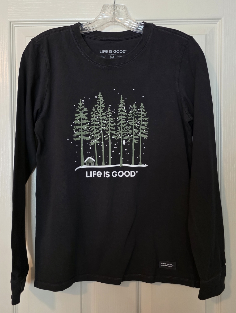 Life Is Good Black Long Sleeve Crusher Tee with Winter Scene Graphic  Sz M